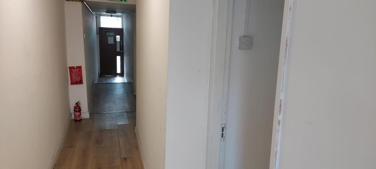Lovely 3-Bed Apartment In Parkgate Rotherham Zewnętrze zdjęcie