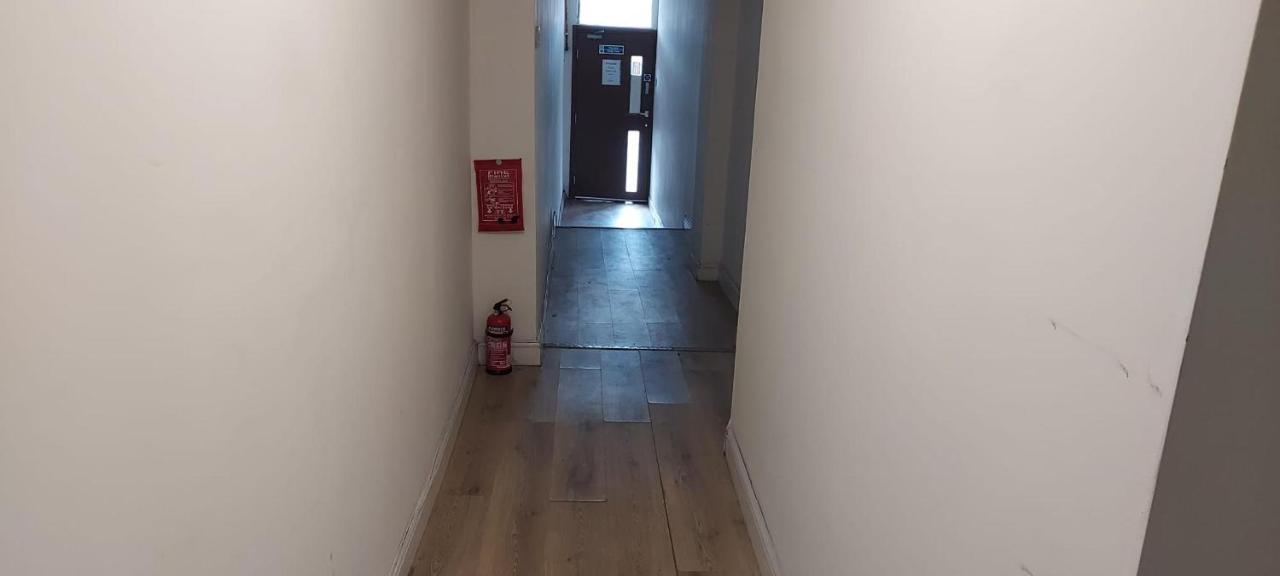 Lovely 3-Bed Apartment In Parkgate Rotherham Zewnętrze zdjęcie