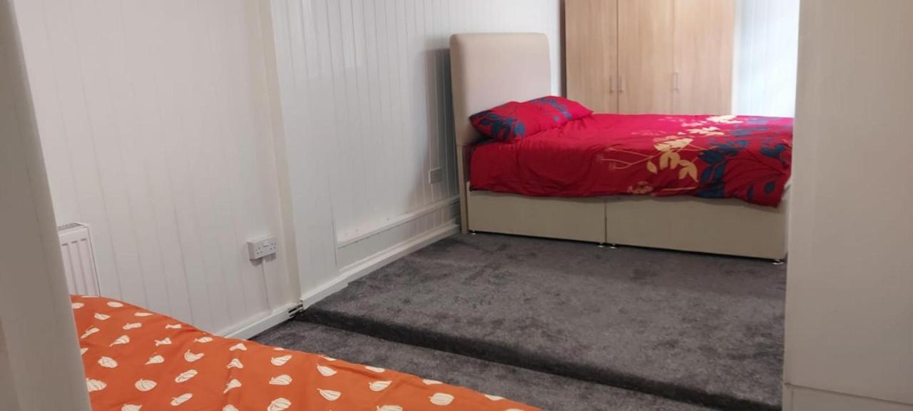 Lovely 3-Bed Apartment In Parkgate Rotherham Zewnętrze zdjęcie