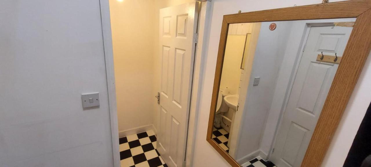 Lovely 3-Bed Apartment In Parkgate Rotherham Zewnętrze zdjęcie
