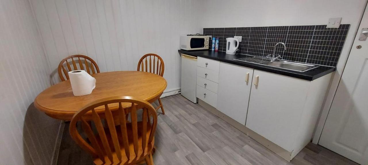 Lovely 3-Bed Apartment In Parkgate Rotherham Zewnętrze zdjęcie