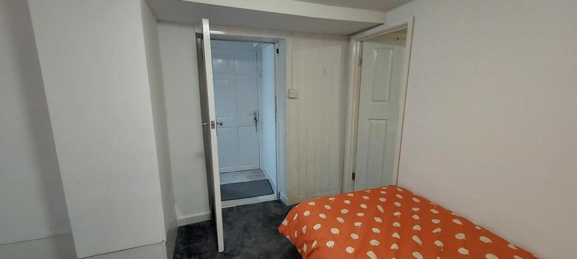 Lovely 3-Bed Apartment In Parkgate Rotherham Zewnętrze zdjęcie